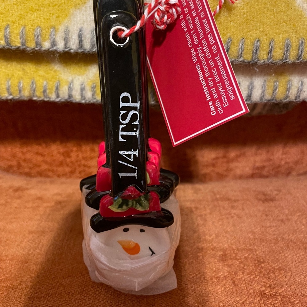 Set of 4 Snowman Measuring Spoons, New